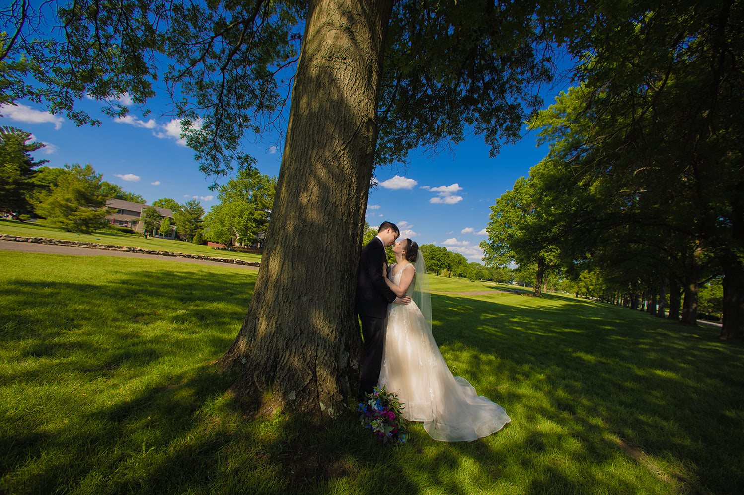 bride_and_groom_tree_on_10